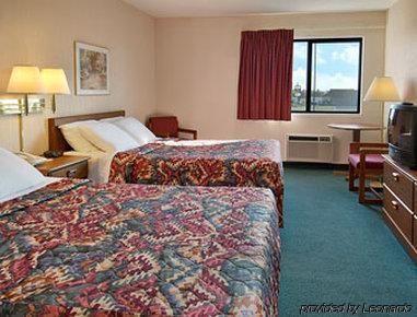 Days Inn By Wyndham בונוויל חדר תמונה